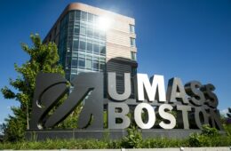 UMASS BOSTON – HỌC BỔNG GẤP 3, TỘI GÌ BỎ QUA